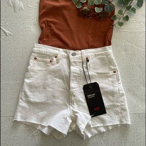 Levi’s ribcage high rise shorts